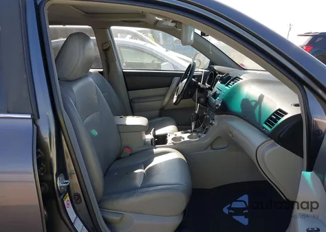 2011 Toyota Highlander Se V6 из США, поврежденный, VIN 5TDBK3EH0BS066826